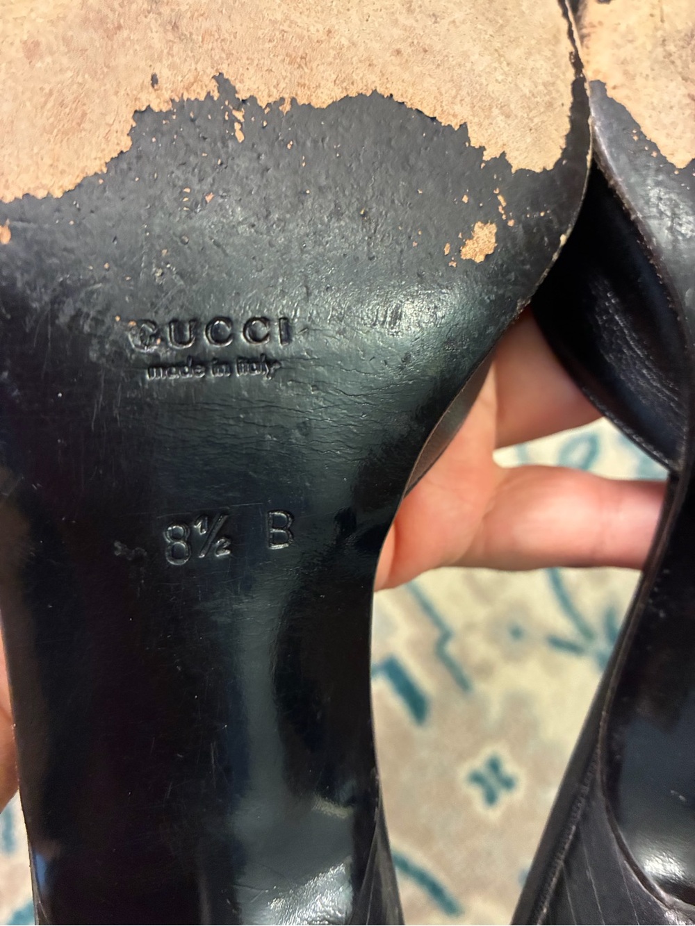 Authentic Vintage Gucci Black women’s leather slip ons. 8 1/2 - Picture 11 of 11